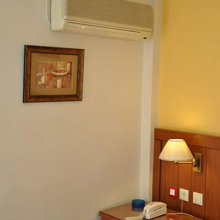 Hotel Philippos 2*